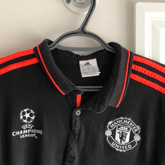 Manchester United Polo - Picture 2 of 3